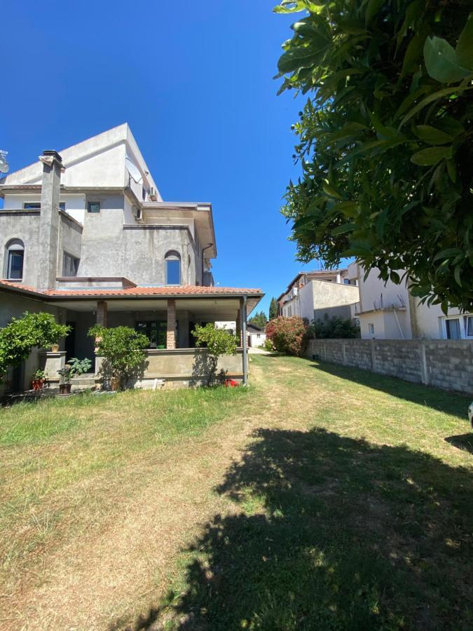 Apartments Toni Ulcinj Exterior foto